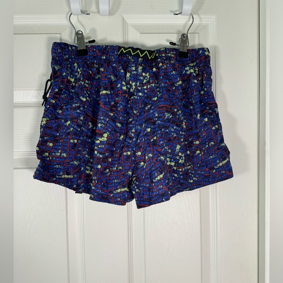 Nike ACG Quick Dry Retro Multicolored Active Shorts Womens Size Medium - Picture 6 of 7